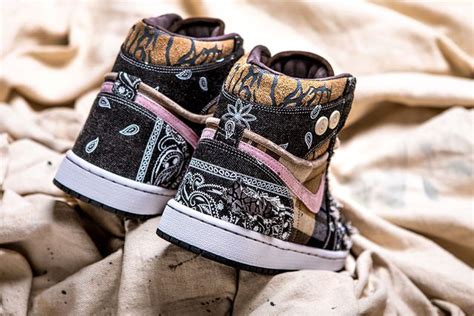 BespokeIND's Travis Scott x Air Jordan 1 'Bandana' Goes SICKO MODE ...