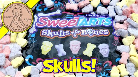 Halloween SweeTARTS Skulls & Bones Tangy Candy - YouTube