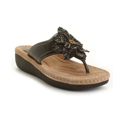 Clarks Latin Palm Flower Wedge Sandals in Black | Lyst