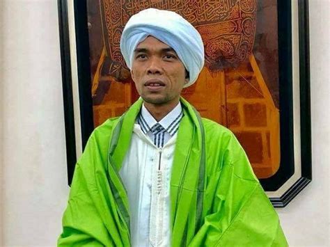 Kumpulan Foto Ustadz Abdul Somad Lc MA Terbaru Lengkap - FiqihMuslim.com