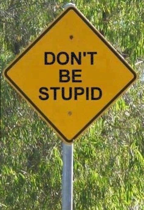 30+ Ridiculously Funny Signs That Make No Sense | Funny street signs ...