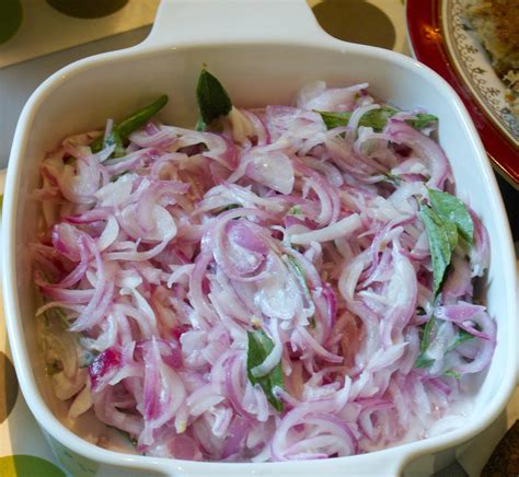 My learning in the kitchen: Sarlas (Red onion salad)