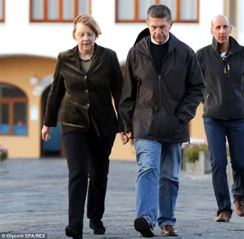 Angela Merkel and husband Jaochim Sauer take a break in Italy | Daily Mail Online