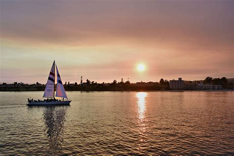 Tales of a Santa Cruz Sunset Chaser