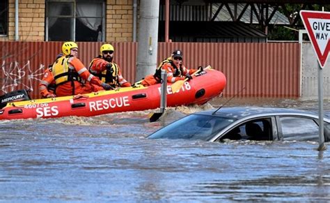 Australia Floods Swallow Cars, Houses Submerged, Melbourne Faces Emergency