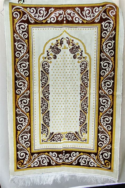 Muslim Pray Rug Namaz Sajadah Mat Series (Ivy Brown and Gold 45" x 27" ) | Products in 2019 ...