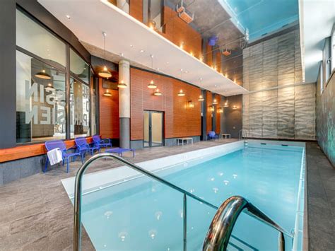 Hotel Paris: Novotel for business travel or a weekend with the family in Paris