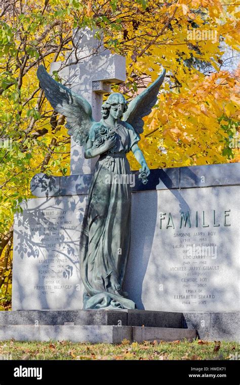 Canada, Quebec province, Montreal, Côte-des-Neiges cemetery, family ...