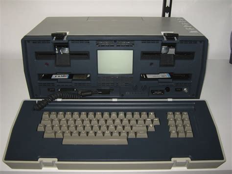 Osborne 1 by Osborne Computer Corporation | nIGHTFALL Blog / RetroComputerMania.com