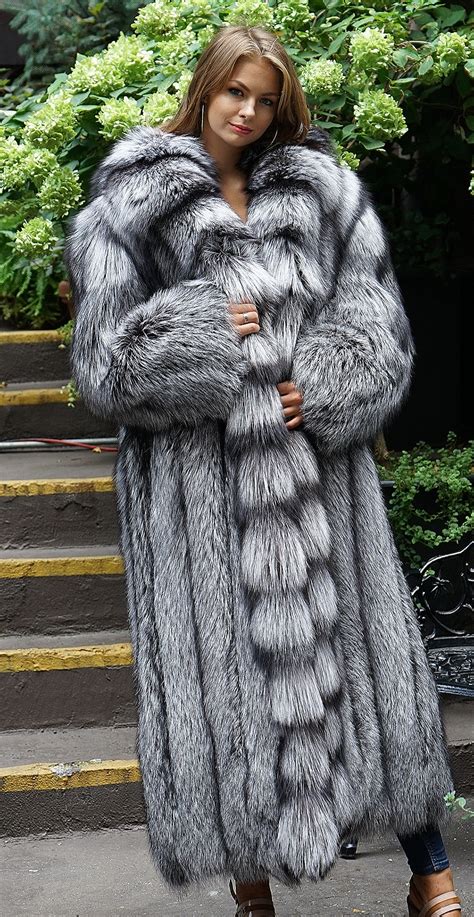 Huge Silver Fox Fur Coat – Tradingbasis