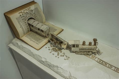 17 Mind-Blowing Book Sculptures You Must See - Top Dreamer