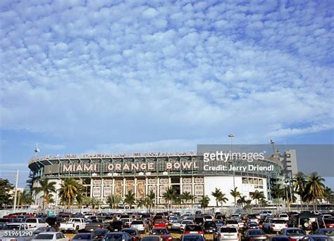 Miami Orange Bowl Stadium Photos and Premium High Res Pictures - Getty ...