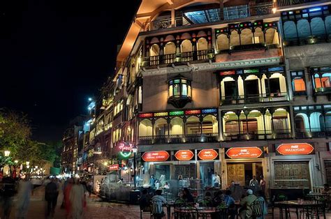 Food Street, Fort Road, Lahore | Beautiful places on earth, World most beautiful place, Pakistan ...