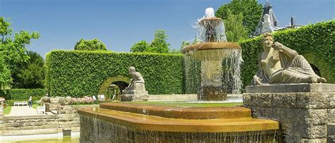 Baden-Baden: Elegant wellness- and spa-center in the upper Rhine region