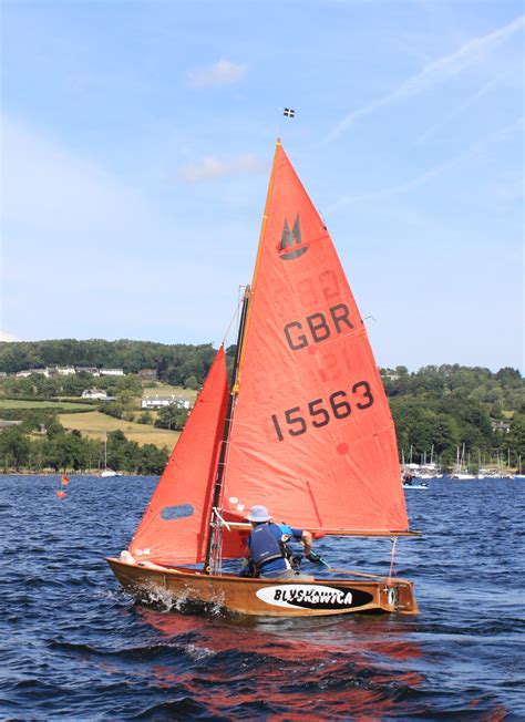 UK Mirror Sailing - The classic family dinghy for training, racing and crusing