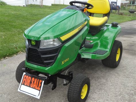 John Deere X350 riding mower pristine condition - RonMowers