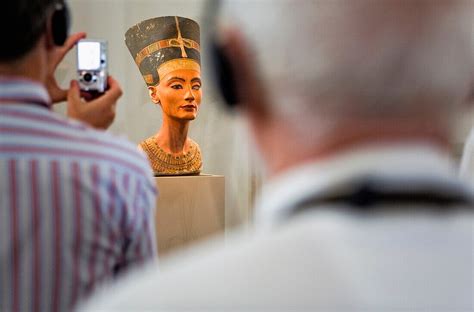 Museum Island Neues Museum Nefertiti … – License image – 70343143 lookphotos