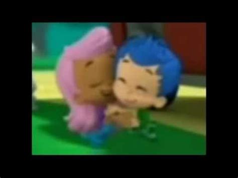 Bubble Guppies Kiss