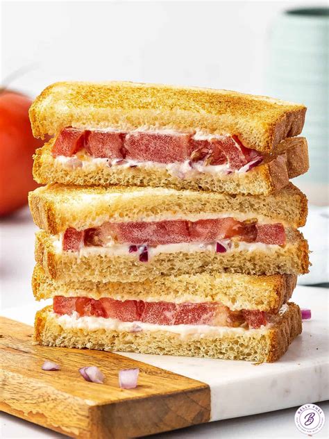 Tomato Sandwich {a Southern classic!} - Belly Full