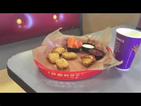 Chuck E Cheese nuggets carrots - YouTube