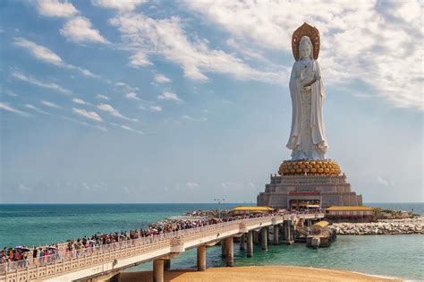 The world's most jaw-dropping sculptures and statues | loveexploring.com