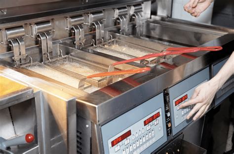 Deep Fryer Safety Tips For Commercial Kitchens - Southwest Restaurant Equipment