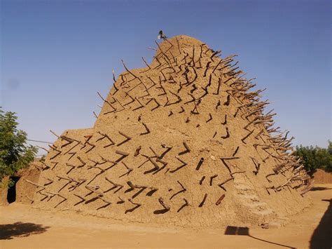 Tomb Of Askia, UNESCO, Mali - Heroes Of Adventure