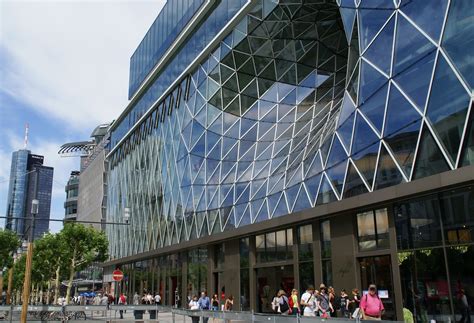 Frankfurt, Zeil, MyZeil, Zeilgalerie und Main Tower | Flickr