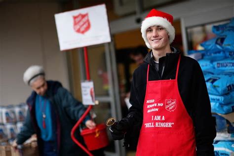 Where are the red kettle bell ringers? | News | mlstargazette.com