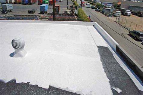 White Roofing Systems: About Reflective Roof Coatings