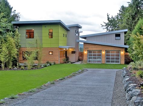 Attractively designed eco-friendly prefab graces Seattle