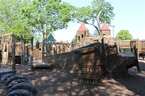 Love going to this playground! Castle themed park/ playground in Janesville WI. | Park ...