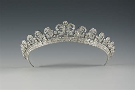 Halo Tiara worn by Kate Middleton Cartier Exhibition Opens in Paris ...