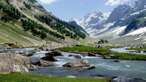 10 Stunning Valleys in India You Must Visit | Trawell.in Blog