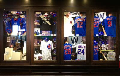 Exhibits - Chicago Sports Museum