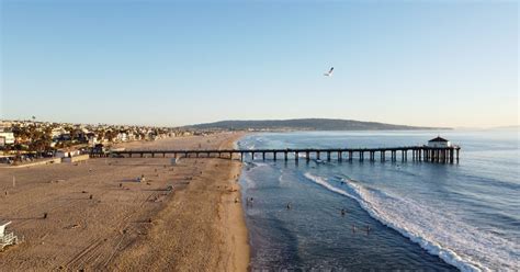 Learn to Surf in Manhattan Beach | Wavehuggers Surf School