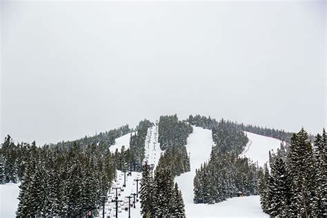 Colorado Skiing at Eldora Mountain Resort | Wander The Map