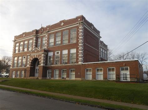 Arthur Street School, Ashland, OH | walkerhomeschoolblog