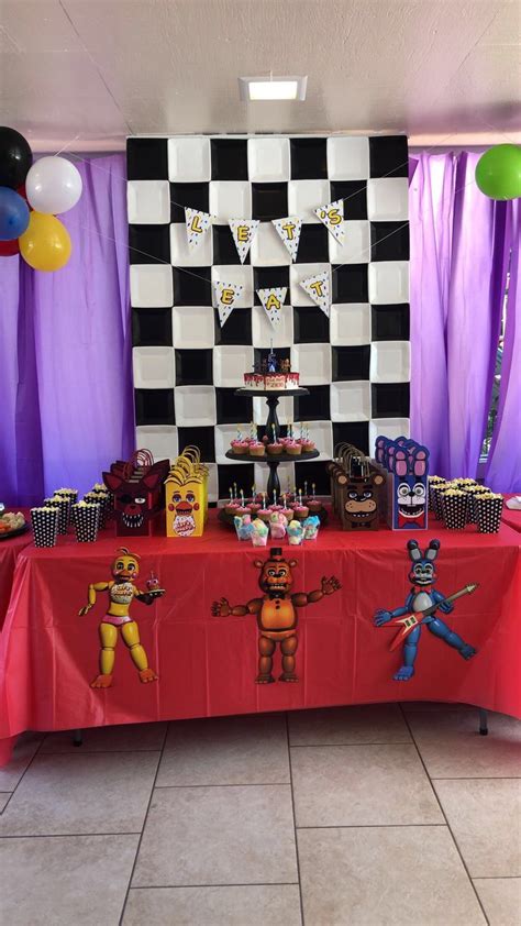 Five nights at Freddy’s cake table | Fnaf cakes birthdays, Diy birthday decorations, 18th ...