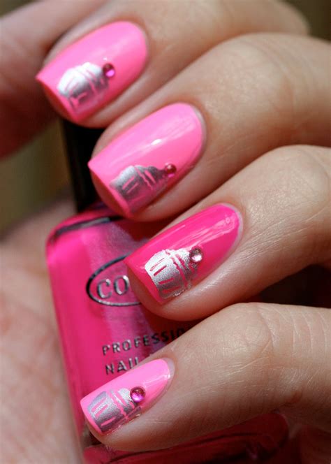 The Nail Network: Color Club & Cupcakes