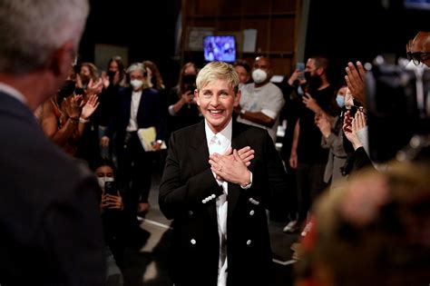 ‘Ellen Show’ Ends: Ellen DeGeneres Says Emotional Goodbye