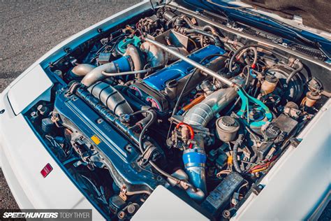 Cruising Yokohama In A 600PS 2JZ-Swapped MkIII Supra - Speedhunters