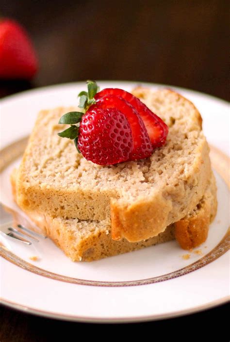 Desserts With Benefits Healthy Whole Wheat Vanilla Bean Pound Cakes recipe (low fat, low sugar ...