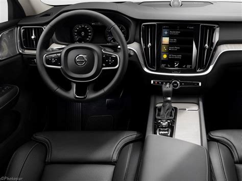 Volvo V60 Cross Country Interior