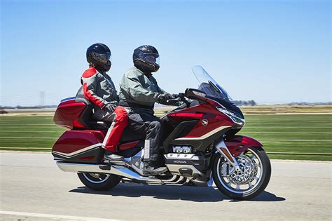 2021 Honda Gold Wing Tour DCT | First Ride Review - myMOTORss