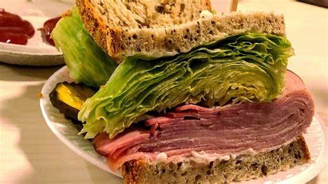 A Perfect Ham Sandwich at Thirty Thousand Feet | The New Yorker