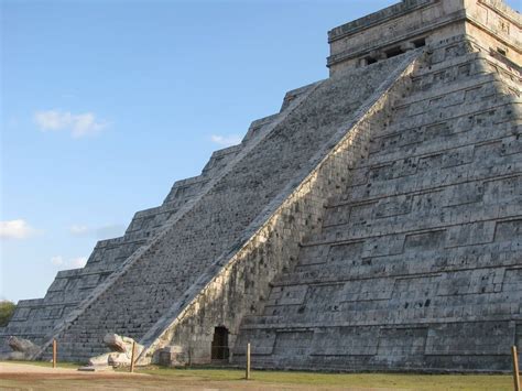 El Castillo | Kukulkan Pyramid | Chichen Itza