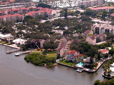 Bay Oaks Condos For Sale on Siesta Key - Sarasota FL Real Estate