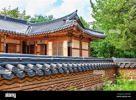 Traditional Korean Architecture Stock Photos & Traditional Korean Architecture Stock Images - Alamy