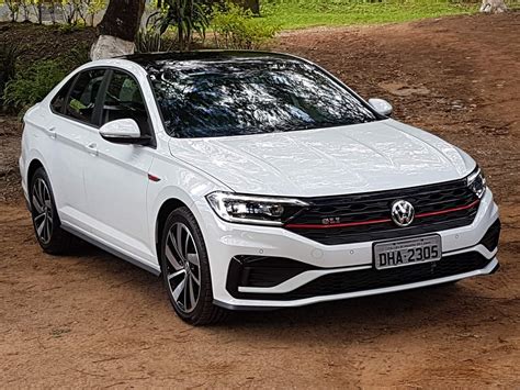 VW Jetta GLi 2020: preço, consumo, performance - vídeo